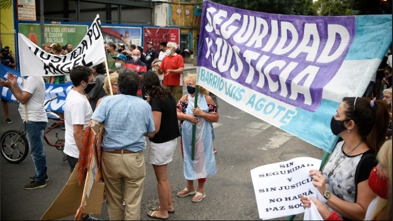 Los manifestantes recordaron al Trinche y reclamaron mayor seguridad.