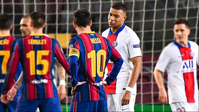 Messy y Mbappé cruzaron un par de palabras en el área. La gran noche fue la del francés.