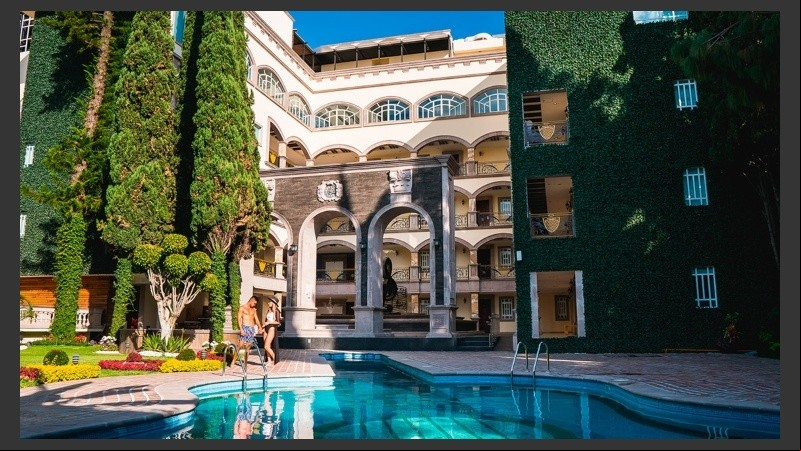 El alojamiento cuenta con 24 suites distribuidas en 5 niveles