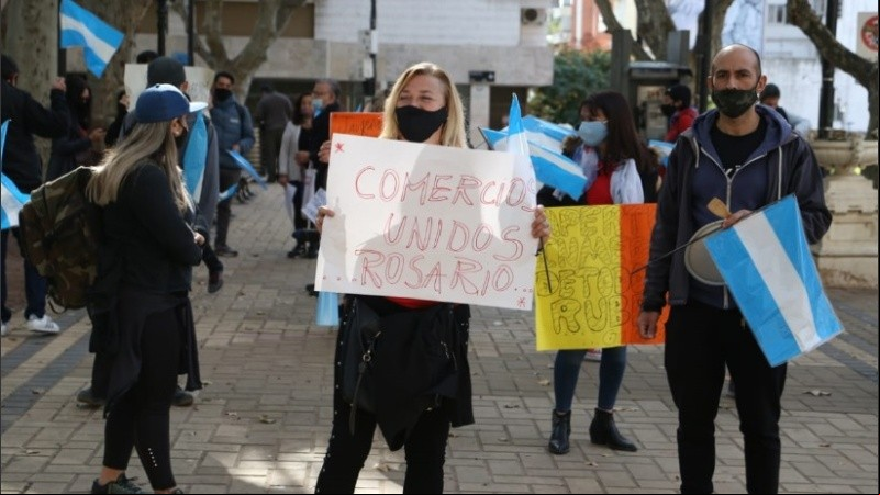 La movilización se hacía en la plaza 25 de Mayo.