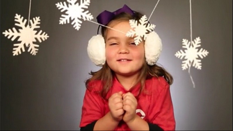 Los niños y niñas vuelven a las aulas en medio del frío y sueños de nieve. 