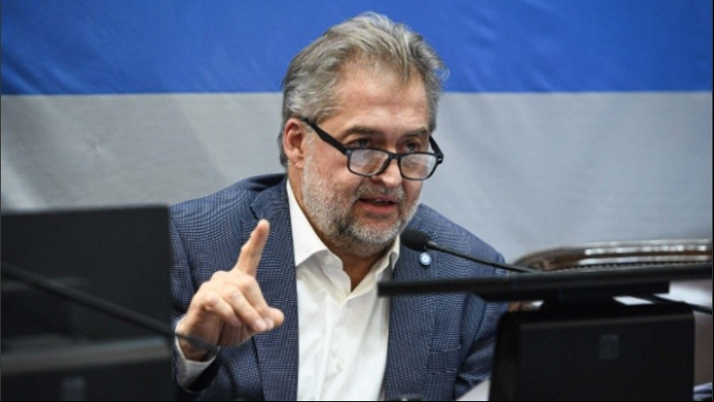 Mirabella: “La gobernabilidad está en Santa Fe permanentemente en discusión