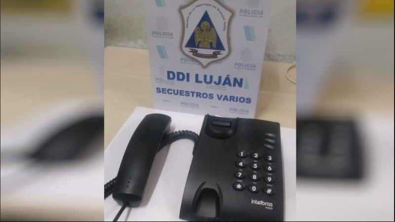 A pesar de la requisa de la semana pasada, el teléfono seguía en la celda de Cantero.