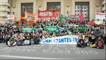 El mes pasado hubo una marcha de docentes y estatales para pedir aumento salarial.