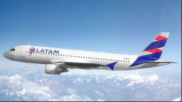 Adicionalmente, Latam operará desde el Aeropuerto Internacional Ministro Pistarini (Ezeiza) 12 frecuencias desde y hacia Sao Paulo, 10 frecuencias desde y hacia Lima y 9 frecuencias desde y hacia Santiago de Chile.