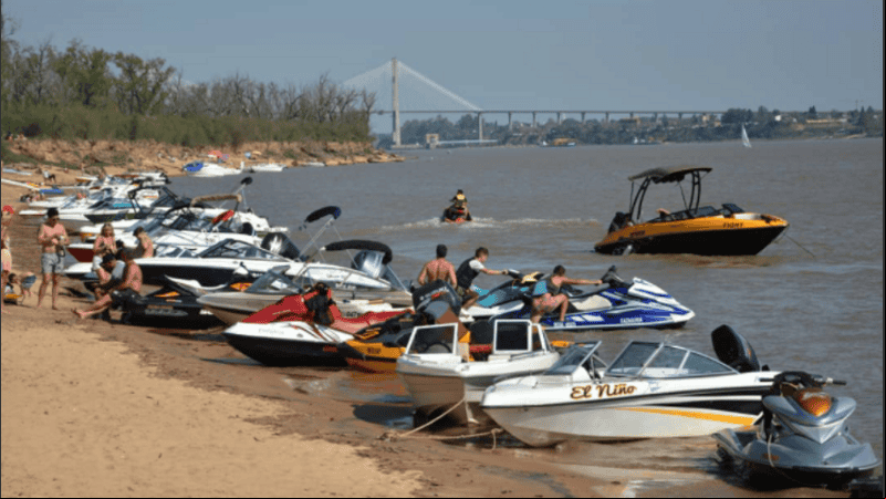 Los cuatro kilómetros de playa y toda la isla son una 