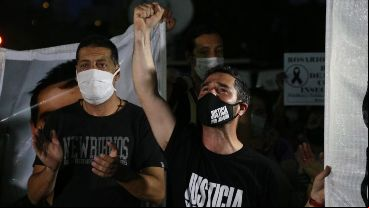 La tensa marcha este miércoles en el Monumento a la Bandera.