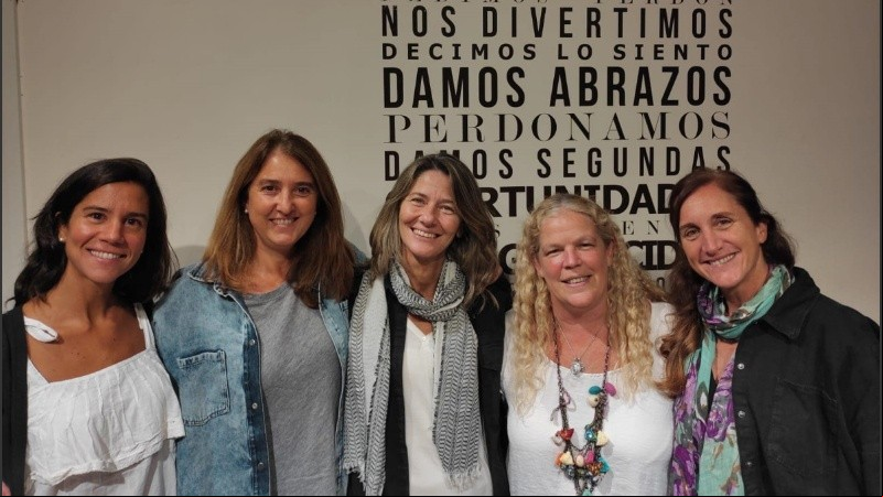 El grupo de amigas que se formó en Santa Mónica.