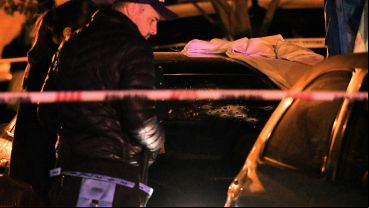 El auto con 38 impactos de bala en el brutal crimen del sábado por la noche.