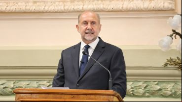 El gobernador dio su discurso ante la Asamblea Legislativa este domingo.