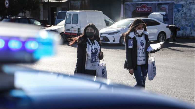 Las imágenes de los censistas haciendo su trabajo en Rosario este miércoles.