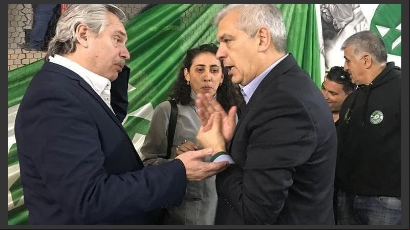 El presidente Fernández volvió a poner sobre la mesa el aumento de retenciones y su ministro Domínguez lo negó.