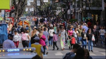 La iniciativa se repite con cada fecha especial, como una forma de estimular la actividad comercial de la ciudad.