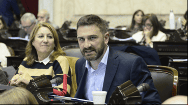 Estévez: "Carrió es parte de la explicación del desastre del país que tenemos"