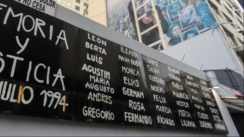 La explosión terminó con la vida de 85 personas.
