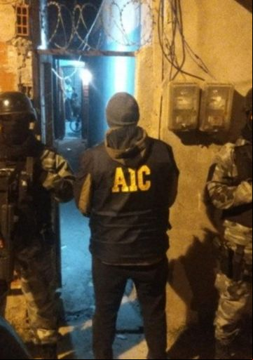 Violencia narco: qué pasa en los barrios cuando se van la policía y los fiscales