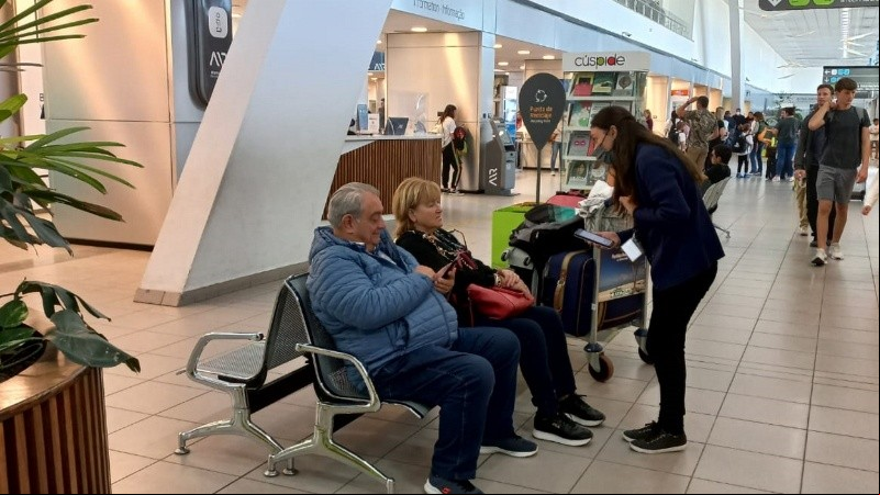 Los pasajeros tendrán que arse con Aerolíneas Argentinas para reprogramar el vuelo.