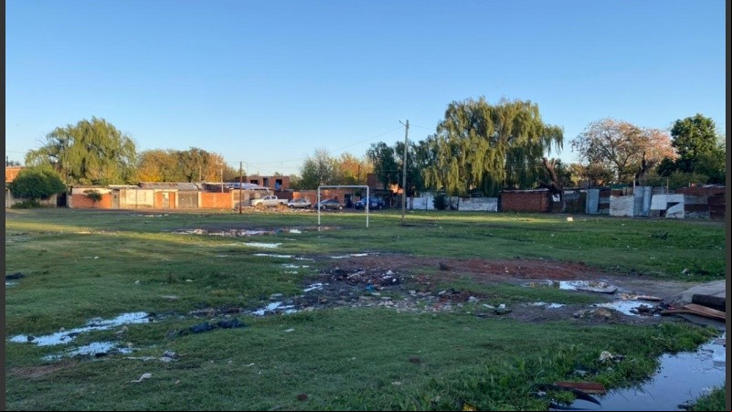 Ocho búnkeres rodean la canchita de fútbol de Cerrillos al 3800, según la causa.