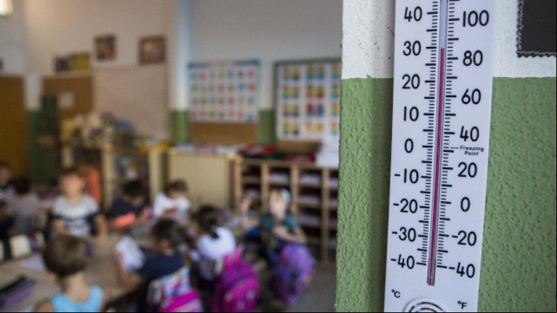 El pasado 7 de octubre, la ministra de Educación de la provincia, Adriana Cantero, anunció que el ciclo lectivo se extenderá este año hasta el 23 de diciembre.