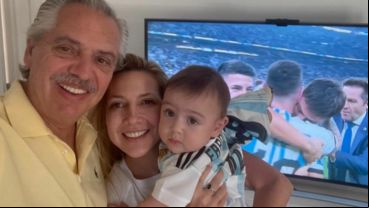 "Gracias a jugadores y equipo técnico", celebró Alberto Fernández en Twitter.