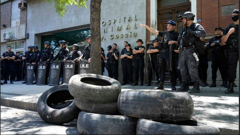 La manifestación ocurrió cerca del mediodía en Juan Manuel de Rosas al 1700.