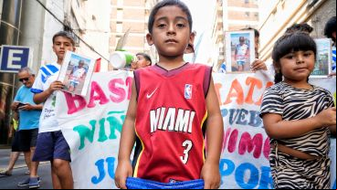 Dolor y reclamo en la marcha por Máximo, este viernes en el centro de Rosario