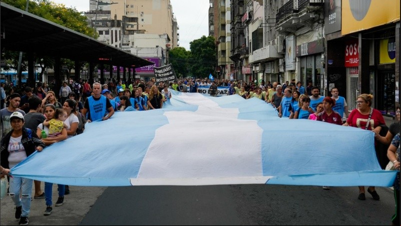 La concentración comenzó a las 17 en la plaza San Martín. 