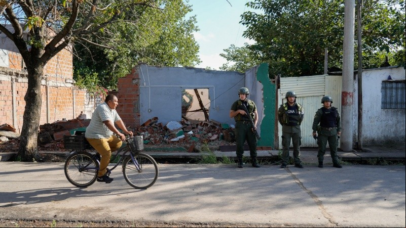 Postales de Los Pumitas, Empalme Graneros, a un mes del crimen de Máximo Jérez.