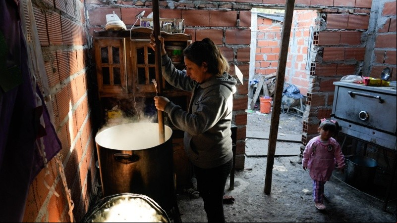 El comedor Defensores sobre calle Ottone, noroeste de Rosario.