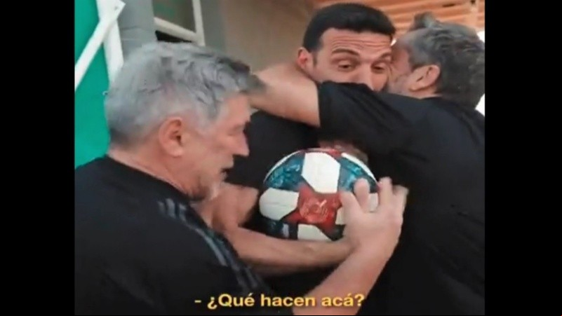 Los ex VideoMatch se ofrecieron para jugar con los dos DT.