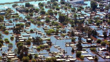 Otra icónica imagen de la inundación de 2003.