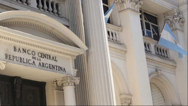 El Banco Central dispuso medidas con el objetivo de evitar que la volatilidad financiera actúe como motor de las expectativas inflacionarias.
