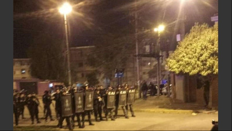 Gran despliegue policial por una pelea en Deliot.