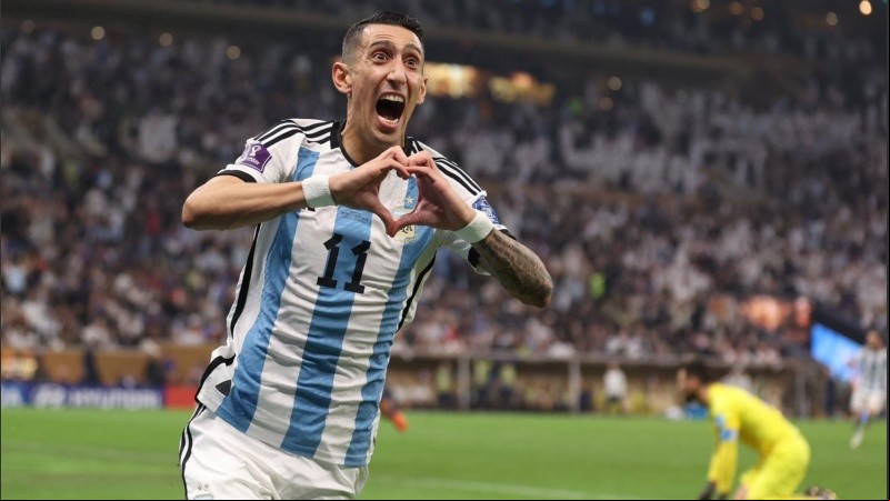 Fideo está cerca de concretar su regreso al Benfica, luego de una temporada con poco brillo en Juventus pero con la Copa del Mundo conseguida con Argentina en el medio.