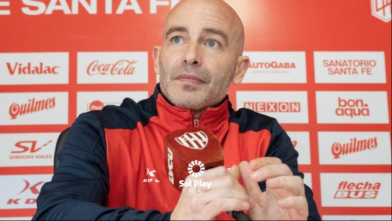 Méndez deja Unión luego de seis partidos invictos (cuatro triunfos y dos empates), tras revertir un mal comienzo de cinco encuentros sin triunfos, con eliminación de Copa Argentina incluida