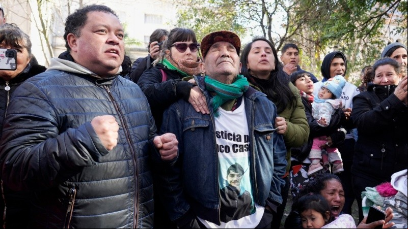 La lectura del fallo dividido generó confusión y angustia entre los familiares y allegados de Casco.