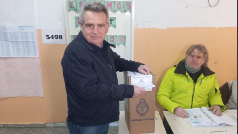 Rossi votó en Rosario.