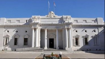 La Legislatura Santafesina facultó a Municipios y Comunas a afectar el 50% del Fondo de Obras Menores a gastos corrientes.