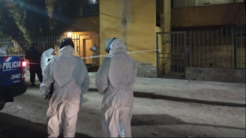 La zona en la que se produjo el ataque durante la madrugada del martes. Por la tarde, la adolescente murió en el Heca.