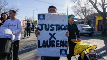 Familiares y amigos de Laureano Cardozo marcharon este martes desde zona sur al Centro de Justicia Penal.