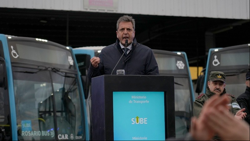 El ministro de Economía estuvo con Perotti y Lewandowski en V.G.G.