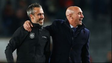 El comunicado comienza pidiendo disculpas a todo el mundo del fútbol por el "comportamiento totalmente inaceptable de su máximo representante institucional durante la final y en los momentos posteriores".