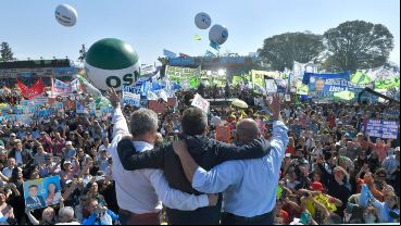 "Sabemos que hay muchas cosas que esperaban, que no se hicieron", dijo a modo de autocrítica.