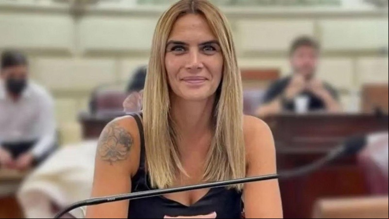Granata le cuestiona a Milei su alianza con el Pro.