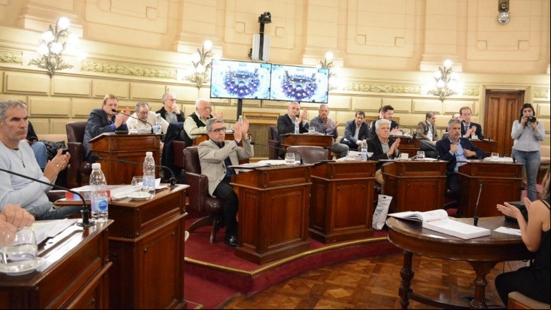 Los senadores volvieron a sesionar después de las elecciones.