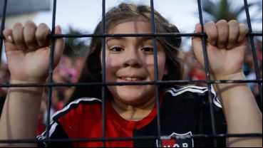 Pura pasión: unas 30 mil personas apoyan a la Lepra antes del clásico.