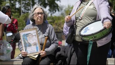 Mientras imputaban a uno de los sospechosos por el crimen de Ivana, sus familiares se hicieron presentes para reclamar justicia.