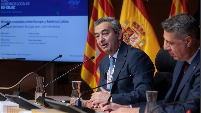 Pablo Javkin se encuentra en Europa invitado por la Diputación de Barcelona y el Gobierno de España donde lleva una nutrida agenda de actividades.