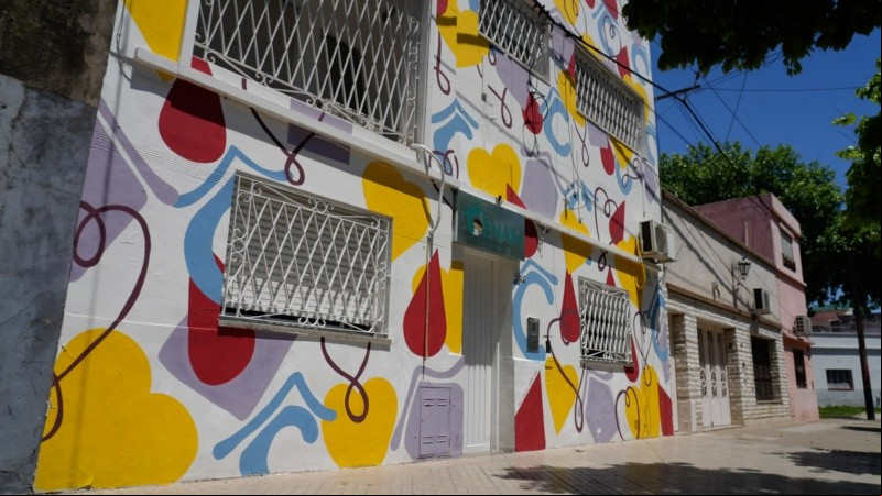La sede de CENAIH en Gaboto al 1300 donde se confeccionan las pelucas.