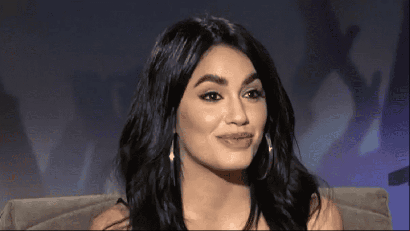 La joven cantante argentina contó apenada pero de ánimo por qué no hizo su show.